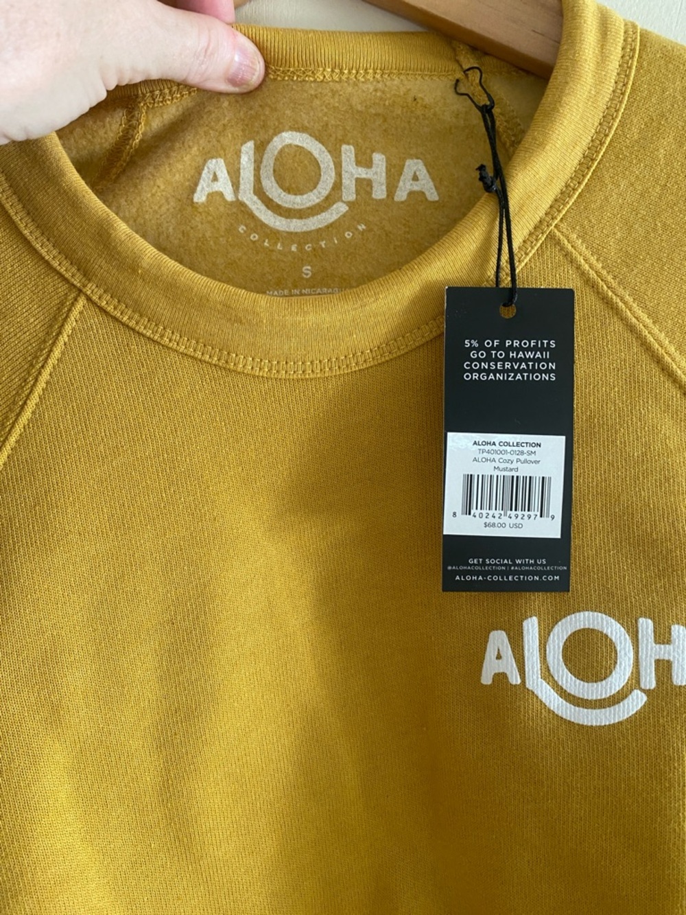 NWT ALOHA Crewneck Sweatshirt.Small - Picture 2 of 6